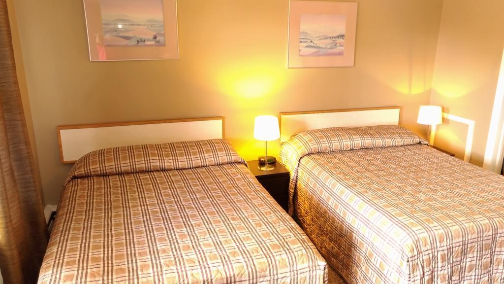 Maple Leaf Motel Delhi Luaran gambar